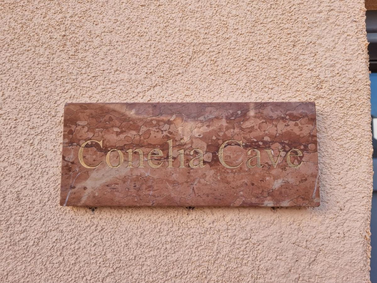 M Residence Santorini Conelia Cave Fira  Eksteriør billede